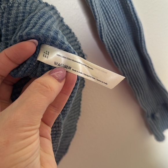 FREE PEOPLE FP ONE: blue long-sleeve henley, size med - Picture 7 of 7